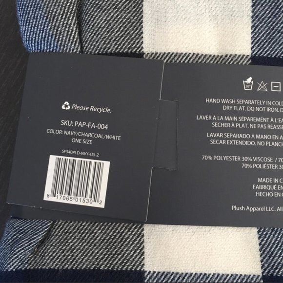 Plush Ultra Soft Fringe Scarf Plaid Navy / White - Picture 5 of 6